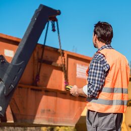 Motivbild Container [Foto: © Kzenon - stock.adobe.com]