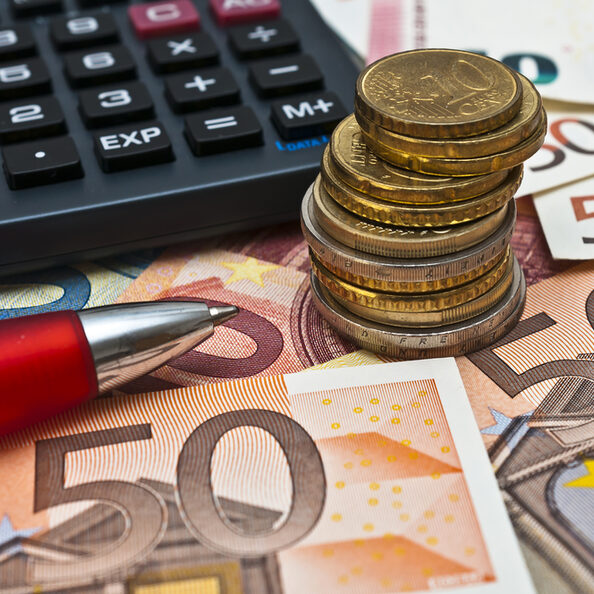 Motivbild Euromünzen und Scheine [Foto: ©Stockfotos-MG - stock.adobe.com]