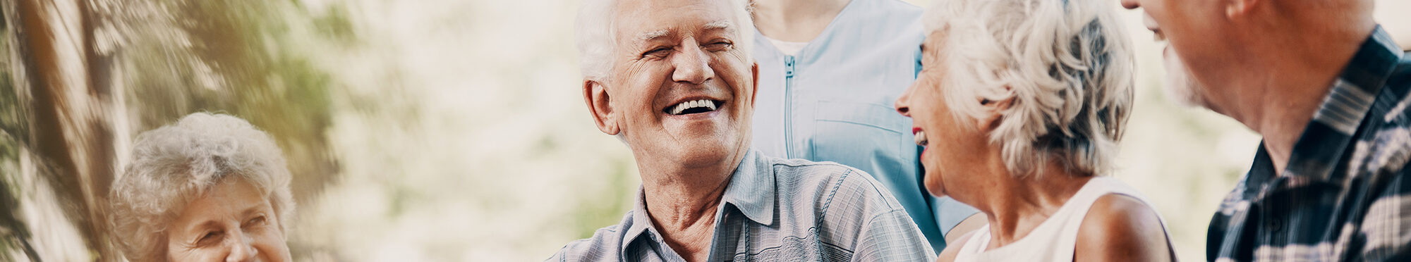 Motivbild Seniorinnen und Senioren [Foto: © Katarzyna Bialasiewicz Photographee.eu, stock.adobe.com]