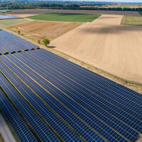 Bild zeigt Luftbild des Solarparks an der Merscher Höhe am Brainergy Park Jülich