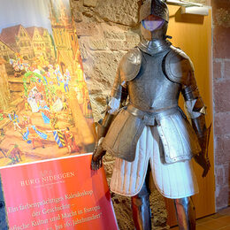 Ritterrüstung im Burgenmuseum Nideggen