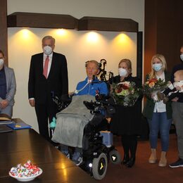 Bruno Schmidt bei der Auszeichnung mit der Bundesverdienstmedaille.