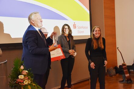 Landrat Wolfgang Spelthahn bei der Verleihung des Kunstpreises.