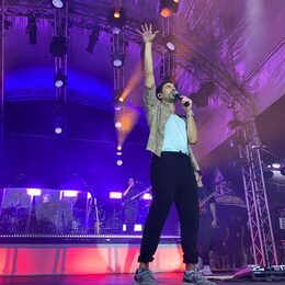 Max Giesinger auf der Bühne