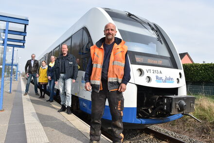 Kusber und weitere Vertreter vor der Rurtalbahh