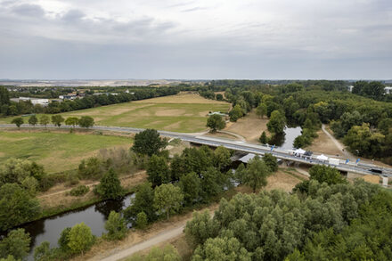 Die neue Rurbrücke von oben