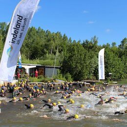 Schwimmer bei Triathlon