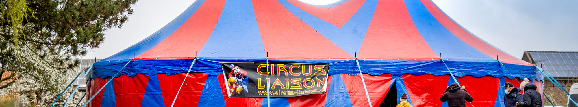 Das Zirkuszelt