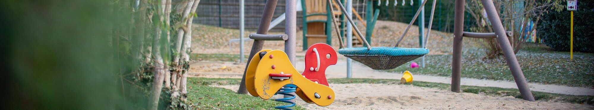 Bild zeigt Spielplatz der Kita Purzelbaum in Jülich