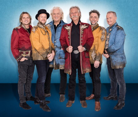 Die Kölsche Kultband Höhner ist mit ihrer Jubiläumsshow zu Gast in Düren [Foto: © Manfred Jasmund]