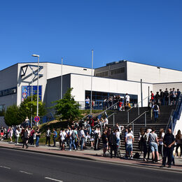 Arena von außen
