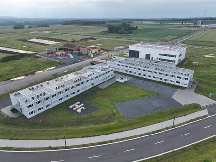 Aus der Vogelperspektive: Der Brainergy Park in Jülich wächst stetig. Hier ein Blick auf das Helmholtz Institut des Forschungszentrums Jülich.