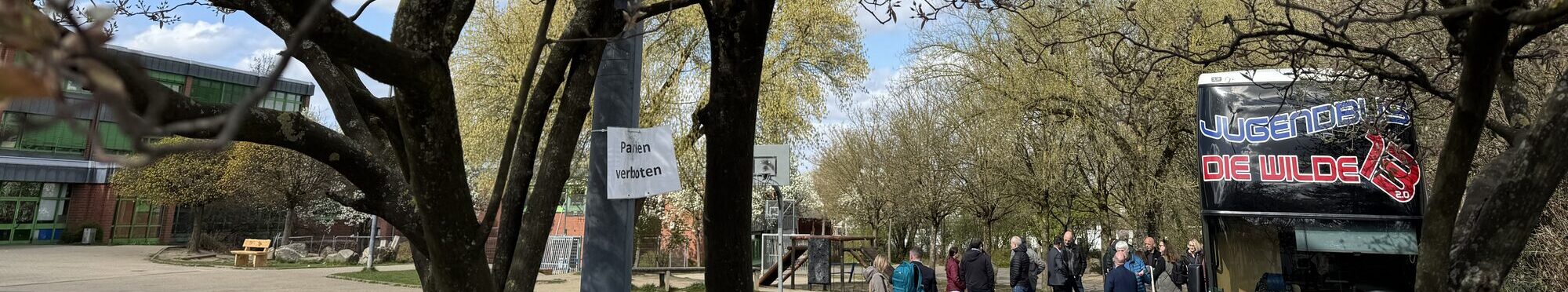 Wilde 13 auf dem Schulhof