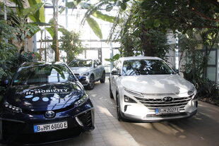 Im März 2020 stellt der Kreis Düren erstmals Wasserstoffautos vor.